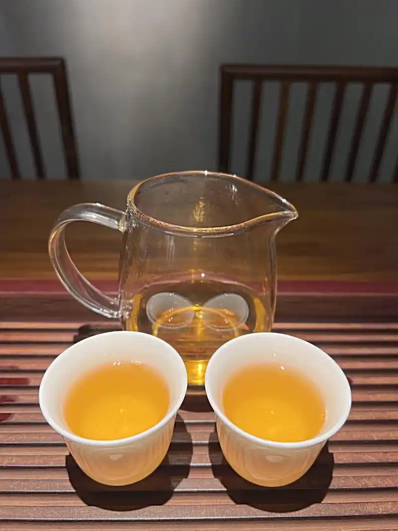 上海大圈品茶工作室精选原叶茶叶礼盒展示
